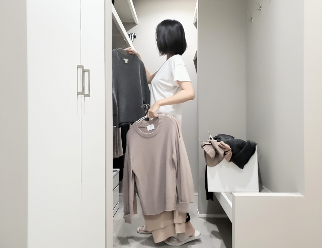 もう散らからない！共働き世帯に選ばれる「ファミリークローゼット」と「玄関収納」の成功法則